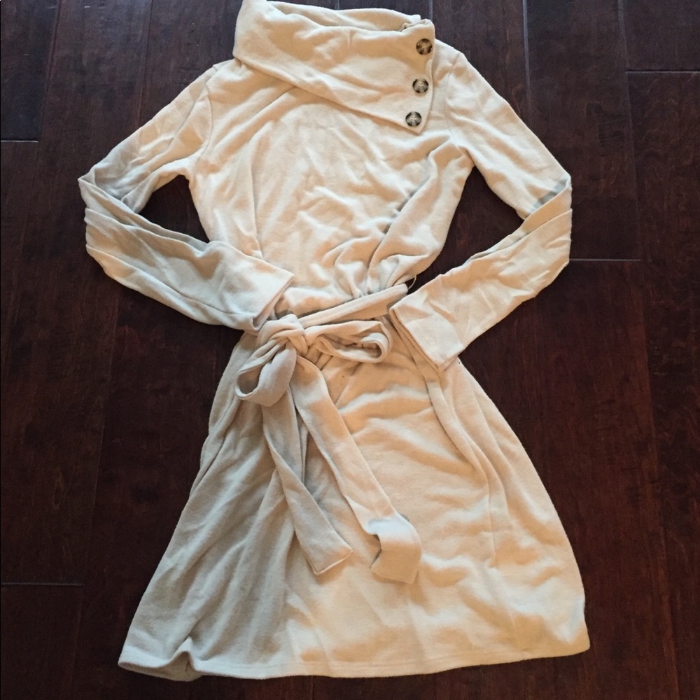 Boutique small cream sweater tunic